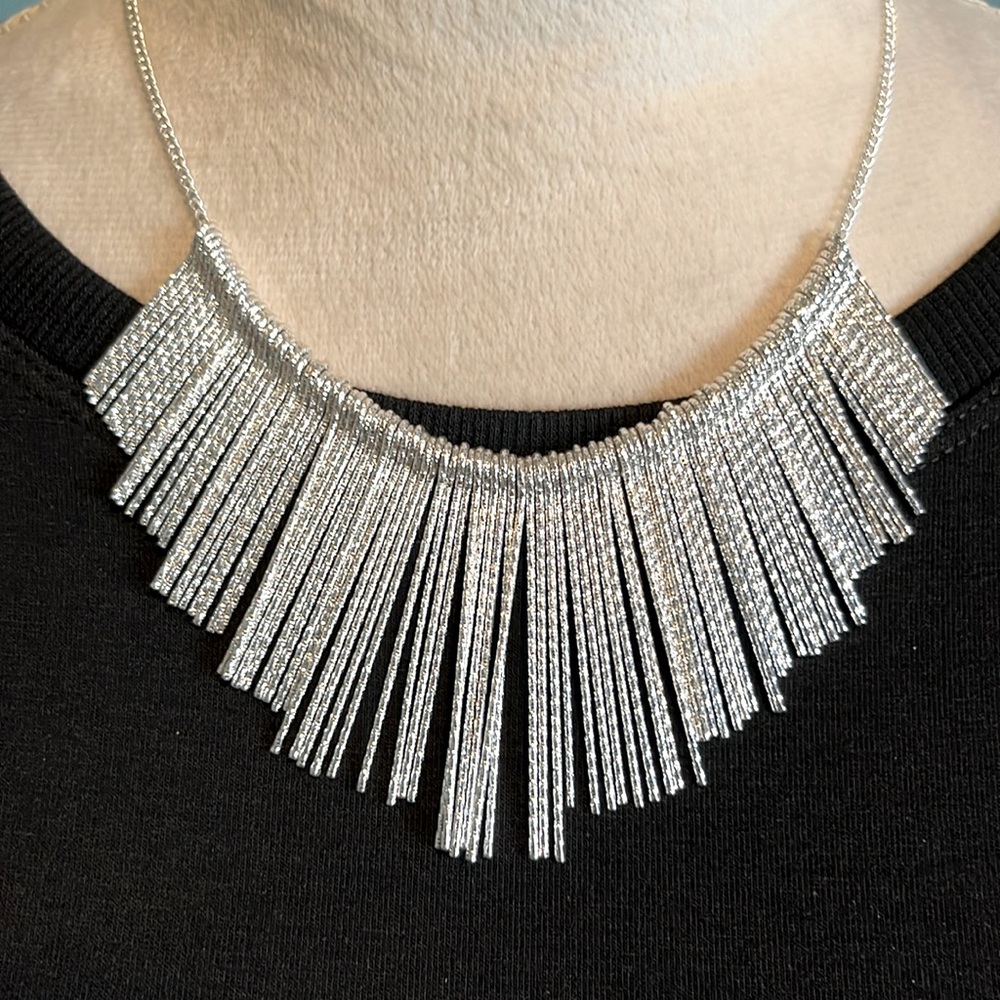 Liz Claiborne Statement Silver necklace drops 16-18” contemporary silver bars